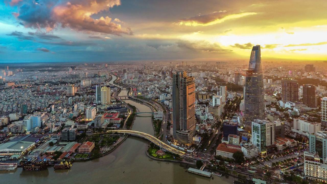Готель Reddoorz Plus @ Dong Den Street Хошимін Екстер'єр фото